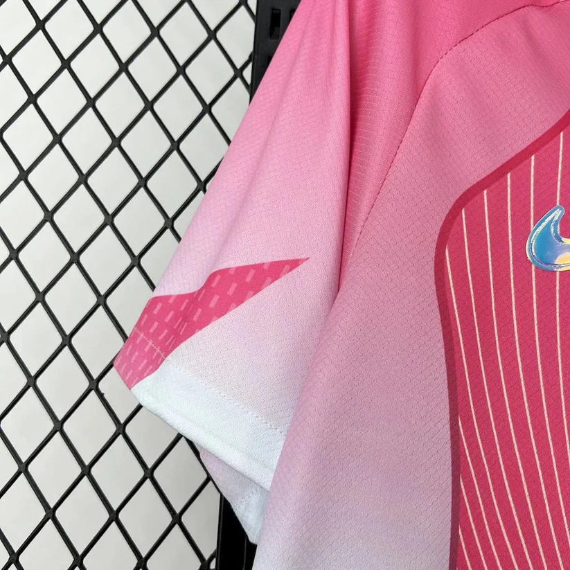 Barcelona 2025 Bright Pink Special Jersey - Image 5